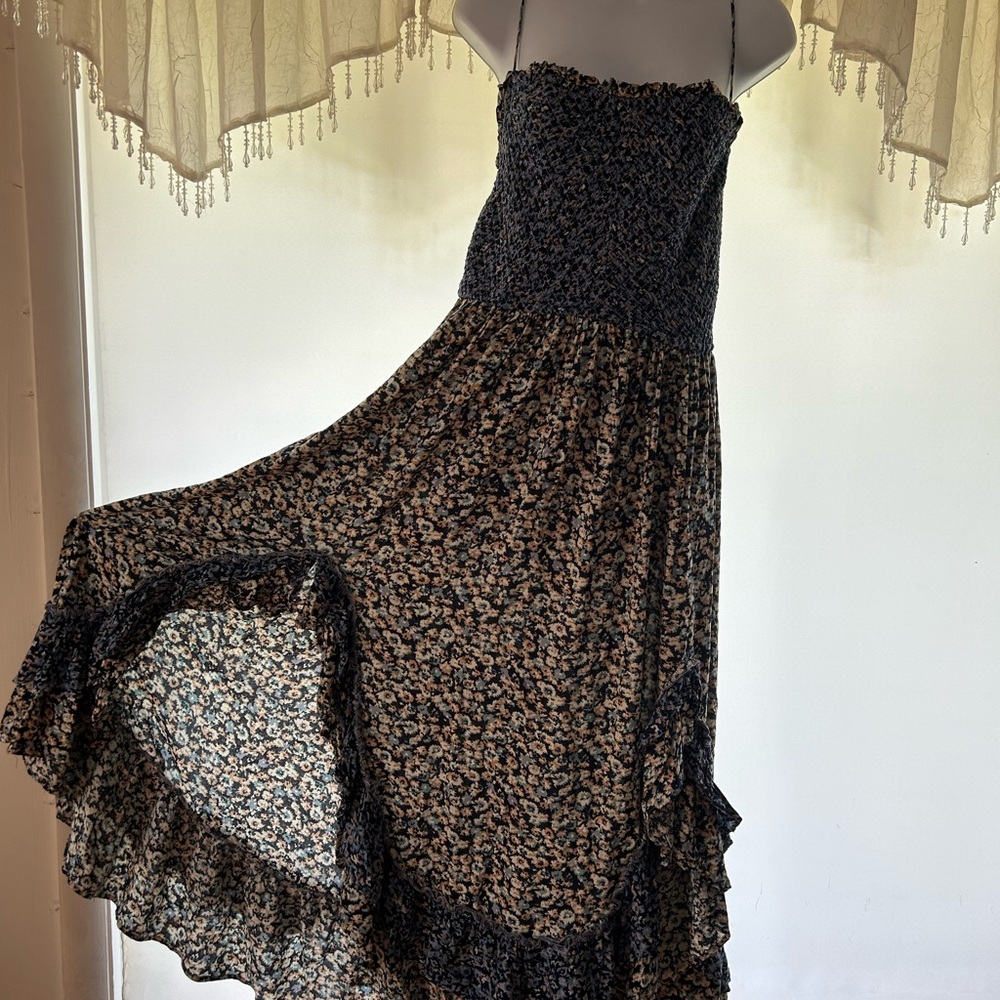 Floral Print western Women's dress
NEW without tag